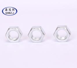 白锌螺帽